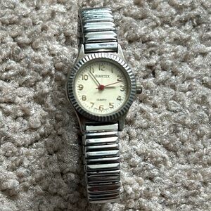 Quartex womens vintage silver bracelet watch first a small sized‎ wrist